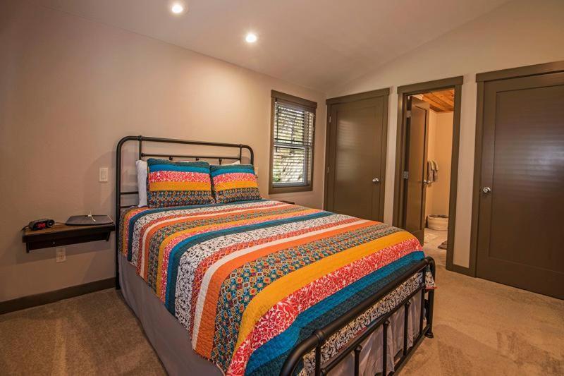 11 Pine Bough Villa ซันริเวอร์ ภายนอก รูปภาพ
